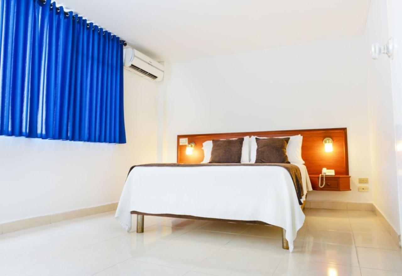 Hotel Thama Palmira  Buitenkant foto