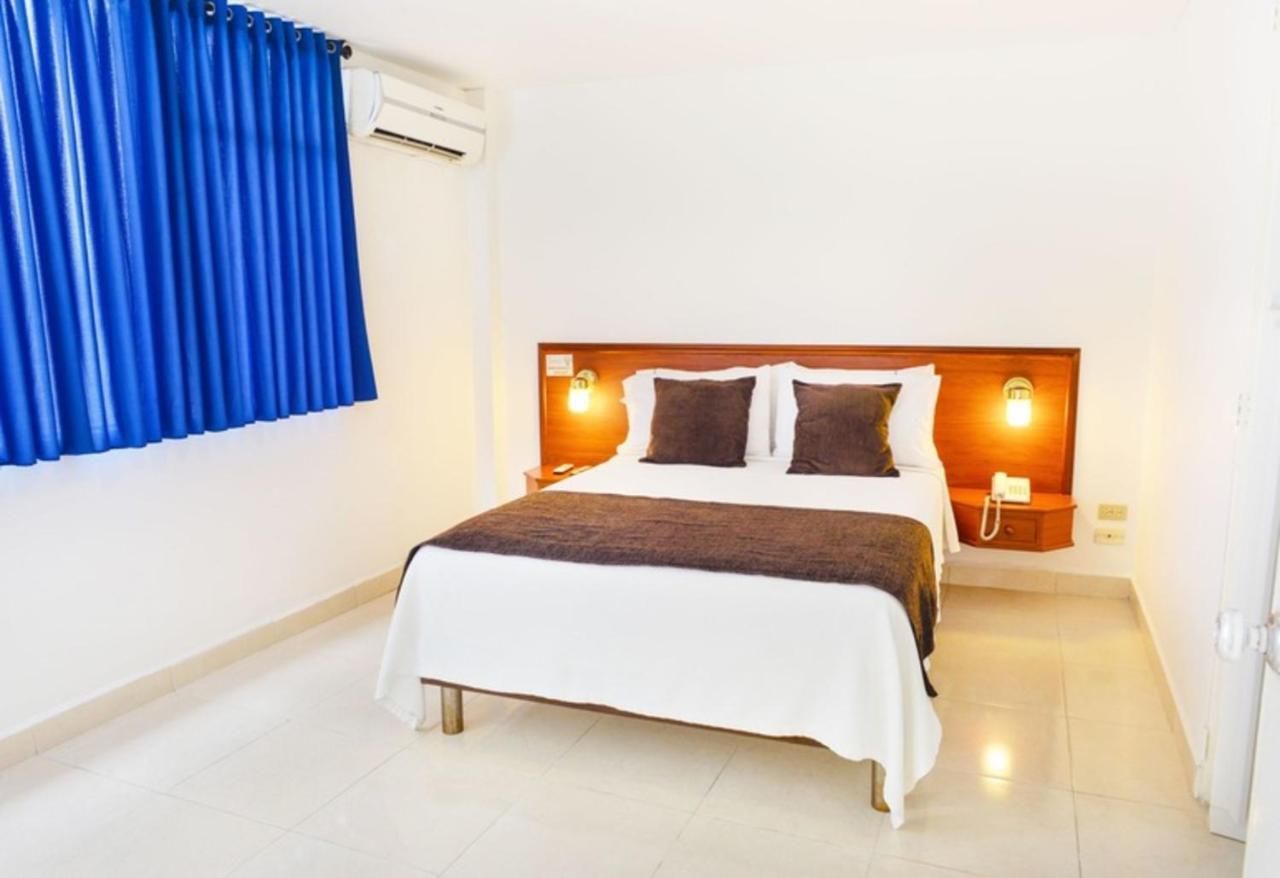 Hotel Thama Palmira  Buitenkant foto